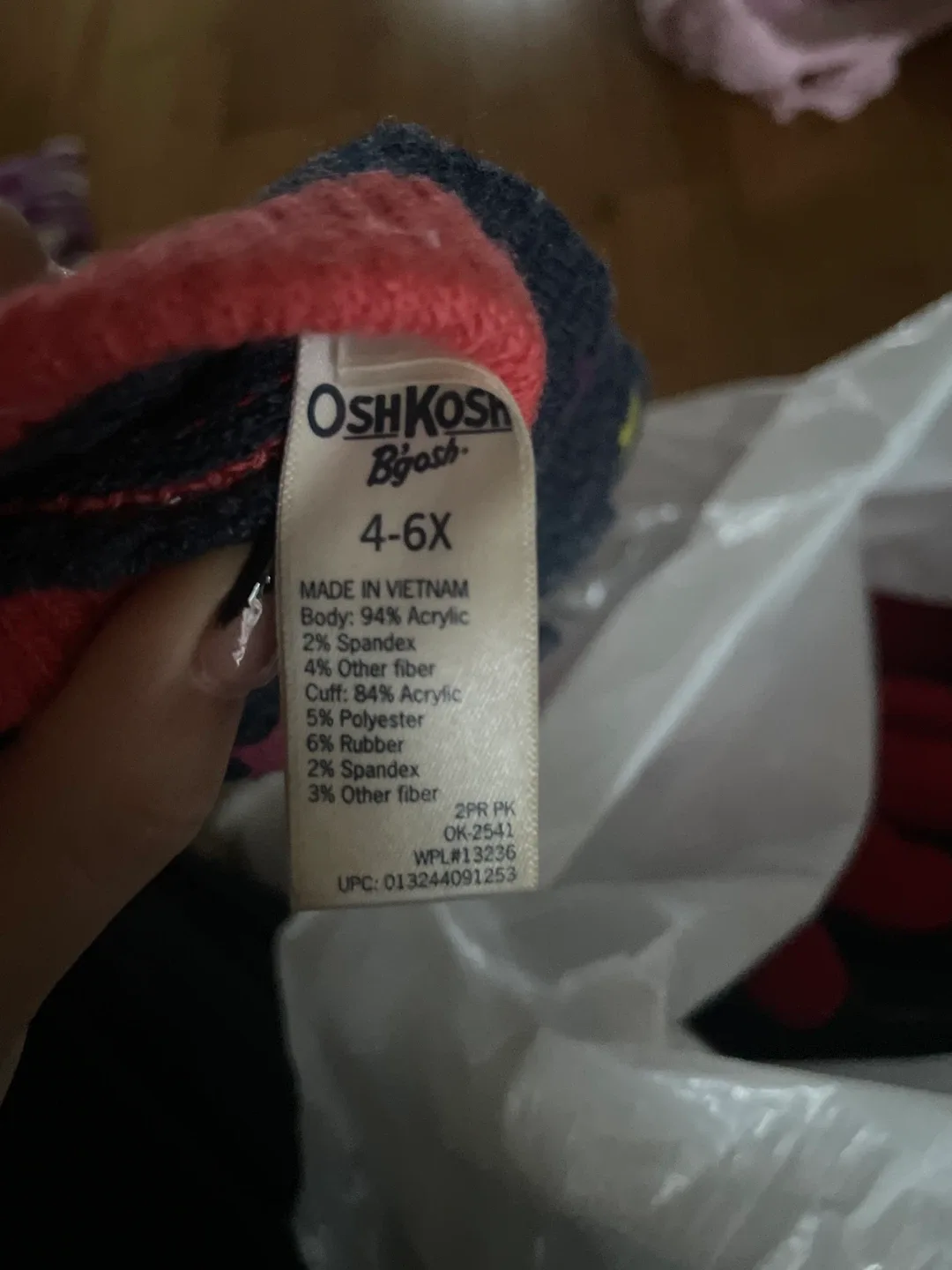 OshKosh Bgosh kids Gloves - Size 4-6X image indicator(2)