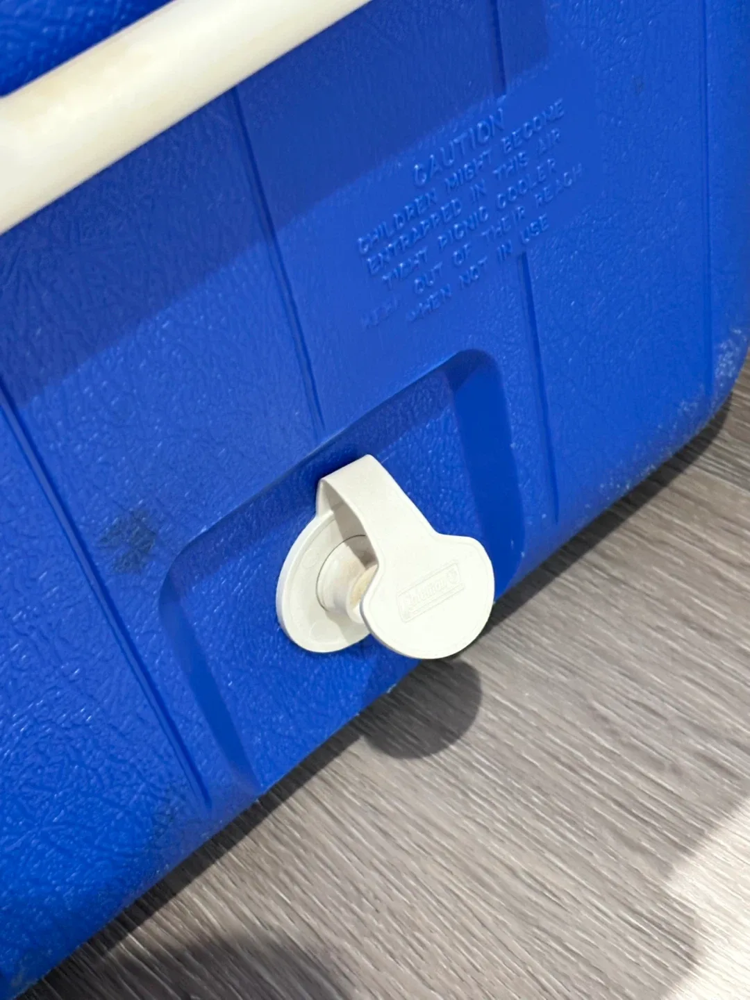 Cooler large size by Coleman Blue image indicator(4)