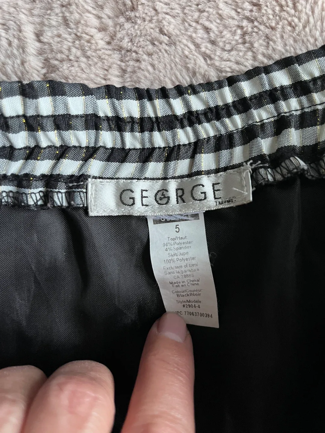 George Black & White Gingham Skirt - Size 5 image indicator(2)
