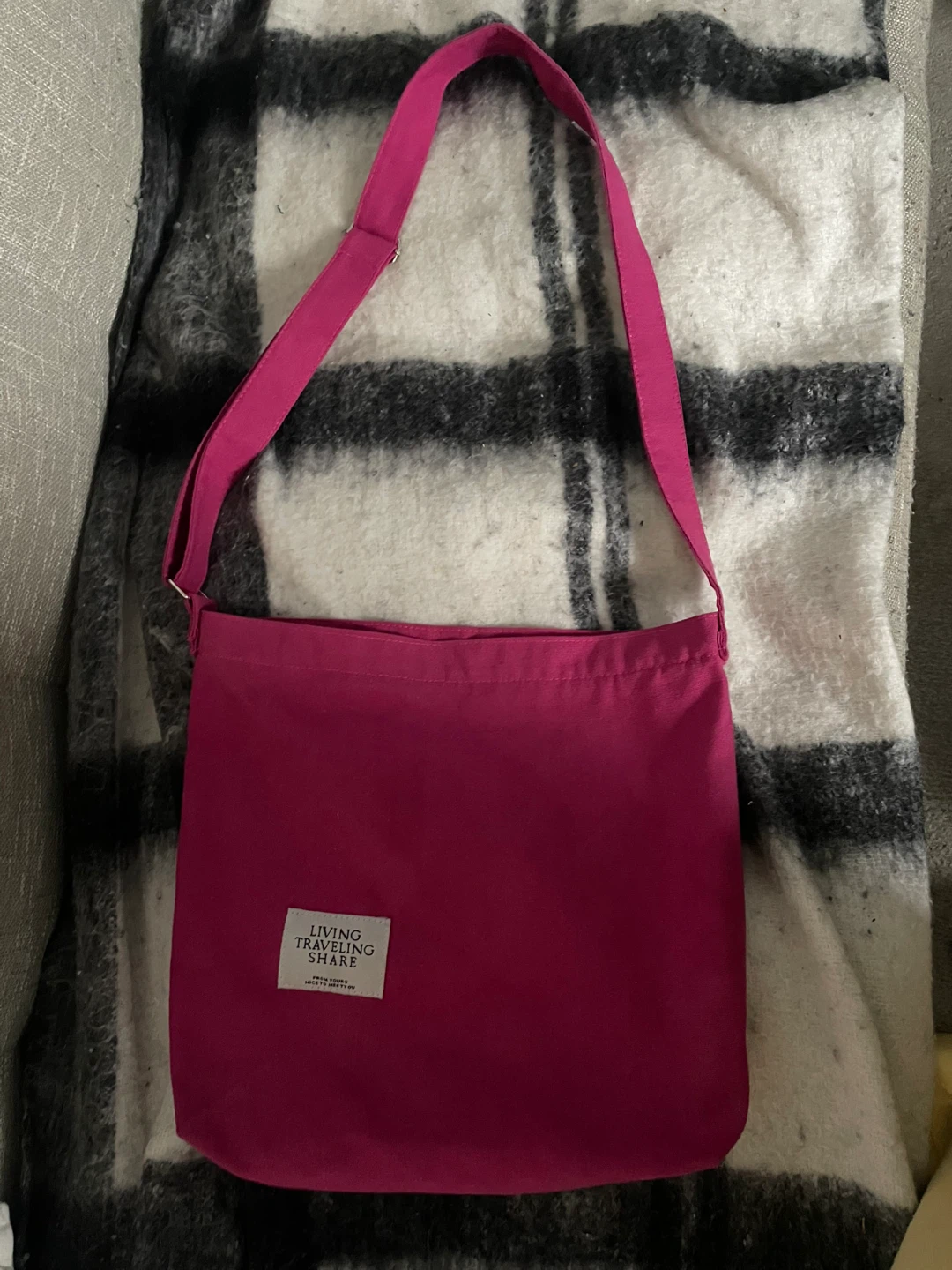 Living Traveling Share Pink Tote Bag - photo 3