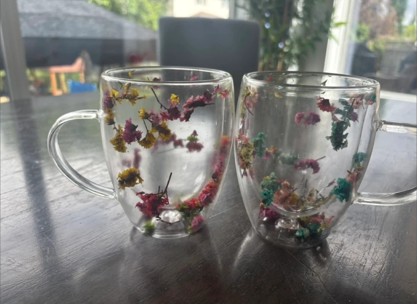 FREE- Set of 2 Double Walled Flower Mugs