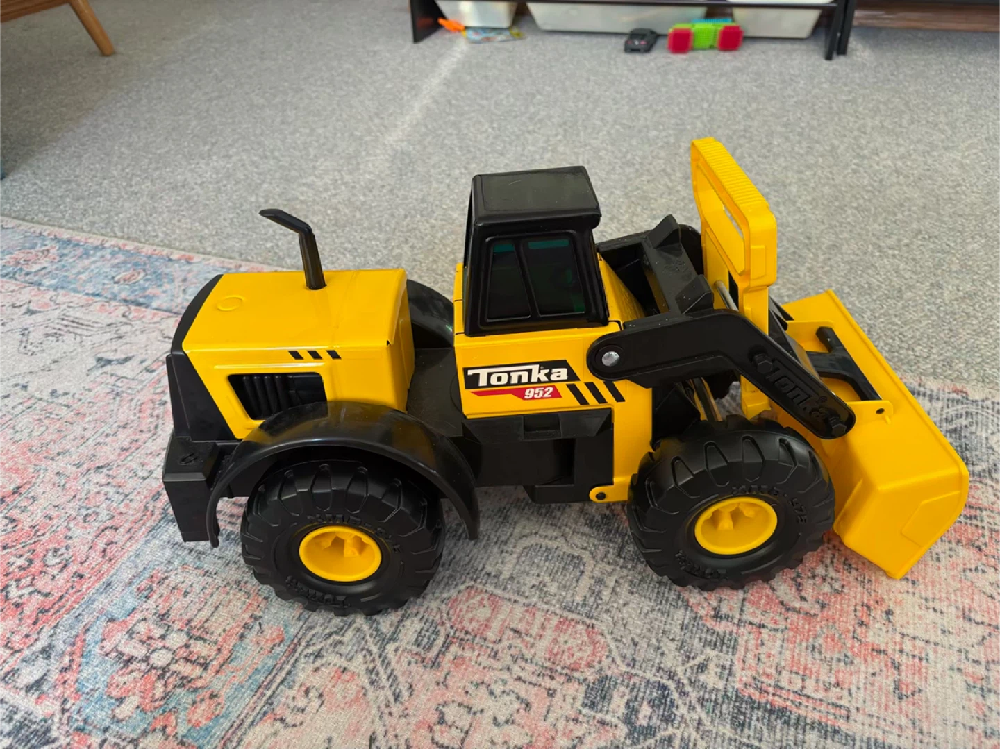 Tonka 952 Loader - Yellow & Black - photo 2