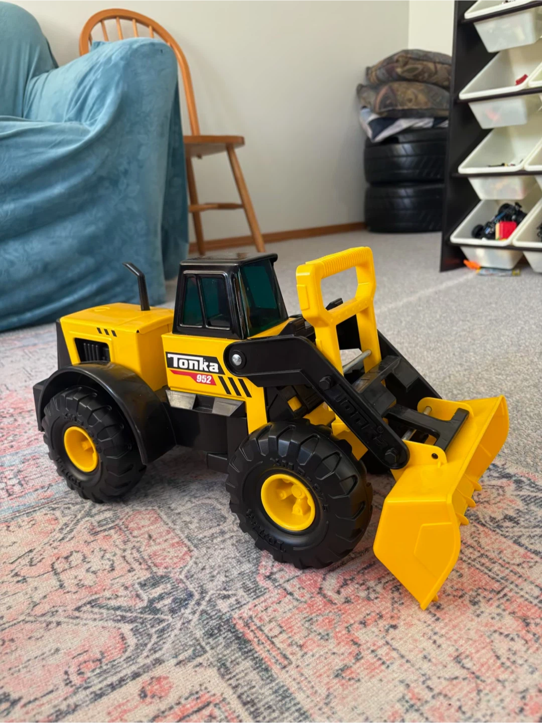 Tonka 952 Loader - Yellow & Black