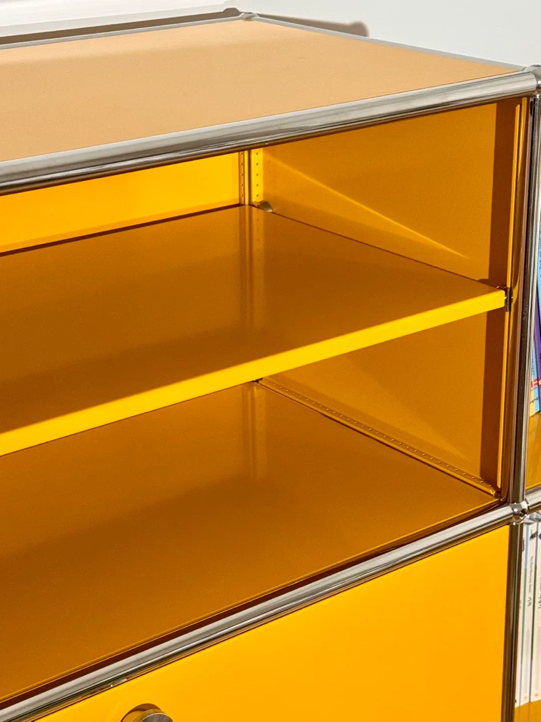 USM Haller Storage Unit - Yellow image indicator(5)