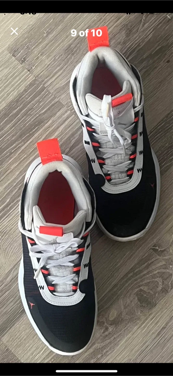 Jordan Flight 23  Sneakers Men’s size 8 image indicator(9)