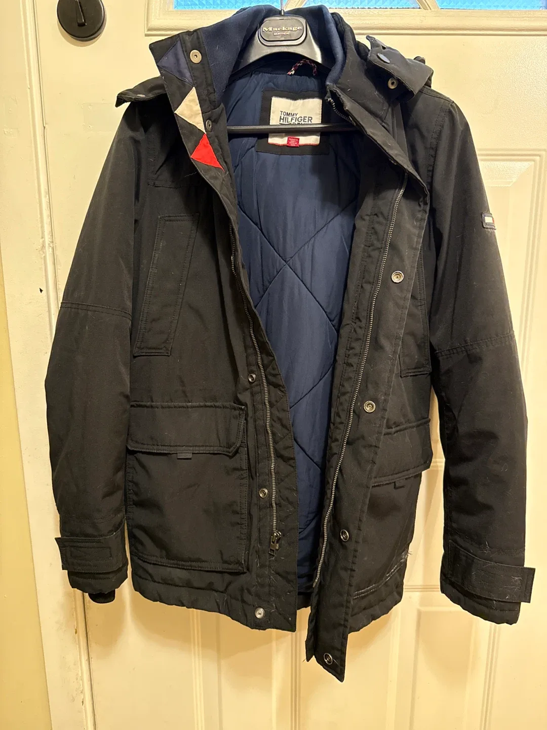 Tommy Hilfiger Black Winter Coat ‘S’ image indicator(2)