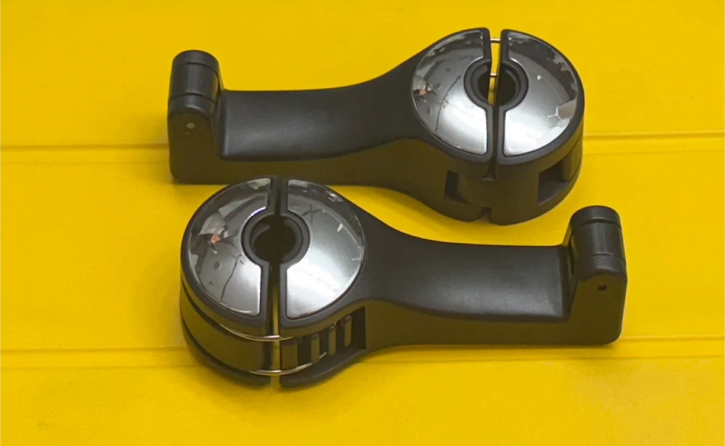 2 In 1 Car Headrest Hidden Hook image indicator(2)