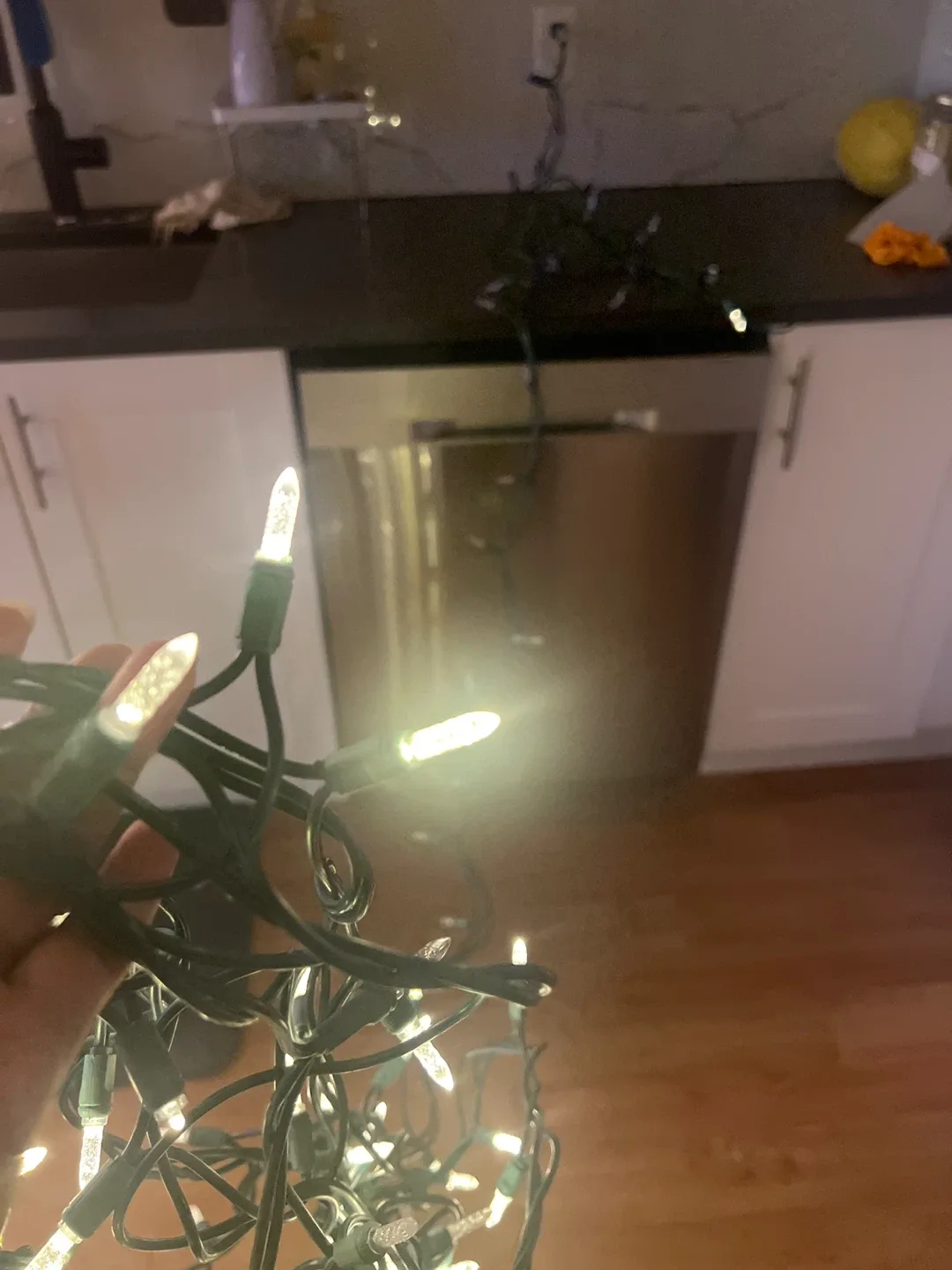String of Christmas lights image indicator(2)