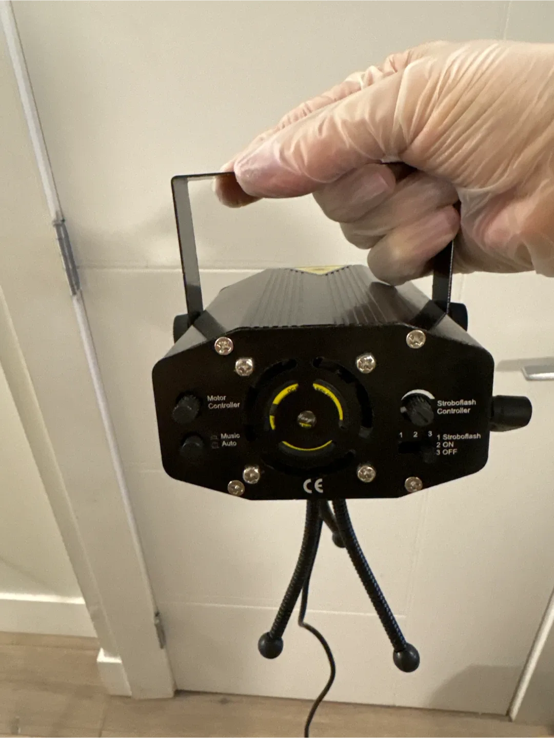 Kurt S. Adler Mini Projector Christmas Laser Lights image indicator(7)