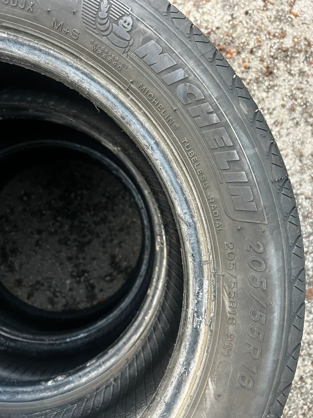 Michelin X Tour A/S 205/55R16 Tires image indicator(3)