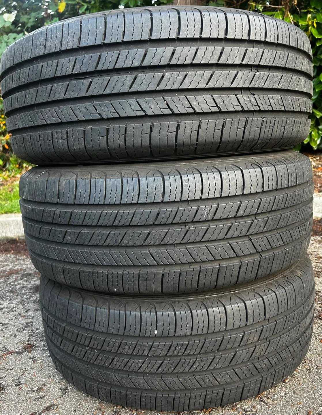 Michelin X Tour A/S 205/55R16 Tires