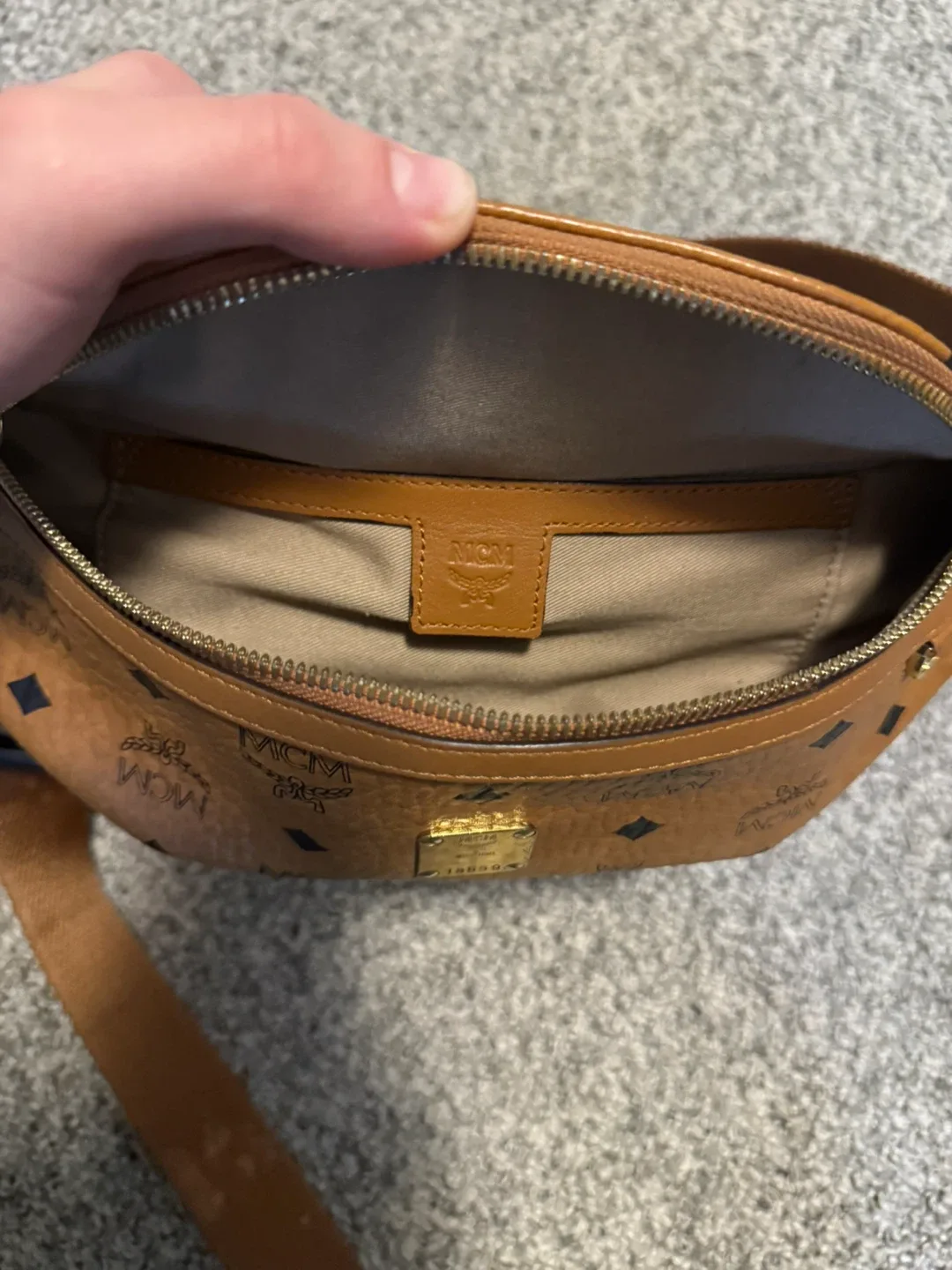 MCM Belt Bag in Cognac Leather image indicator(3)