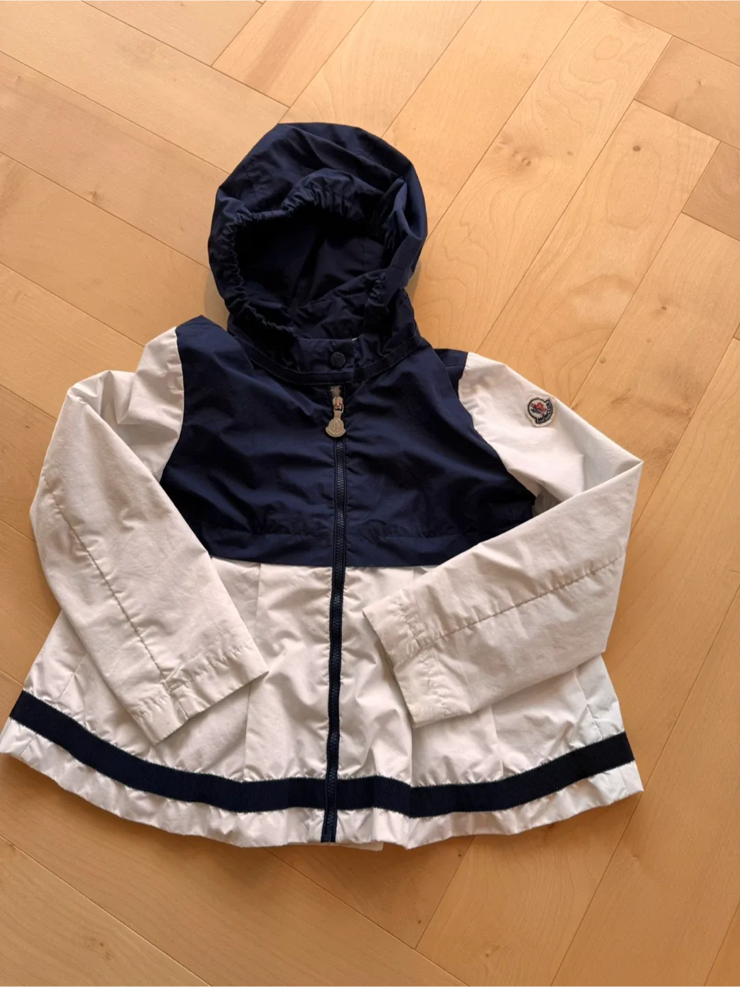 Moncler Girl's Jacket - Size 5 anni/112cm image indicator(3)