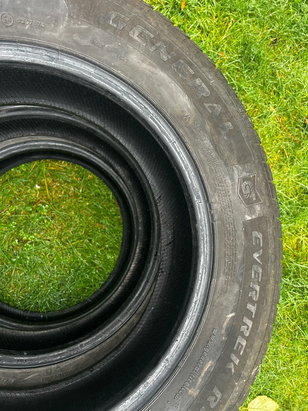 General Evertrek RT Tires - 225/65R17 image indicator(3)