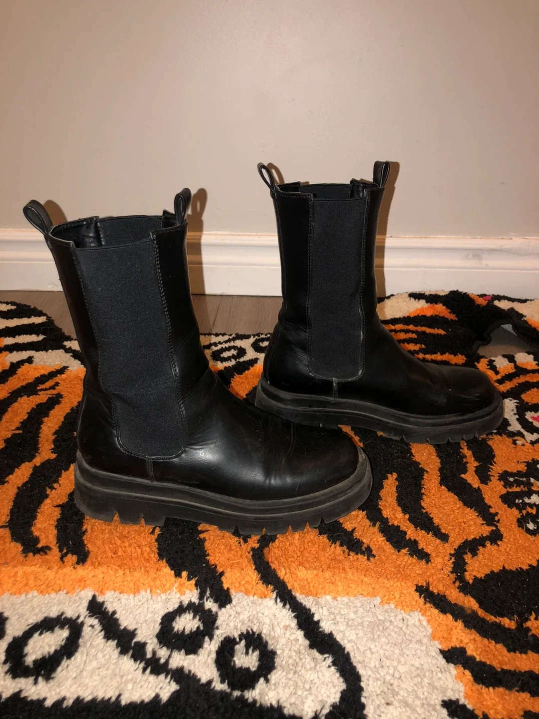 Pieces Chelsea Boots - Size 38 image indicator(2)