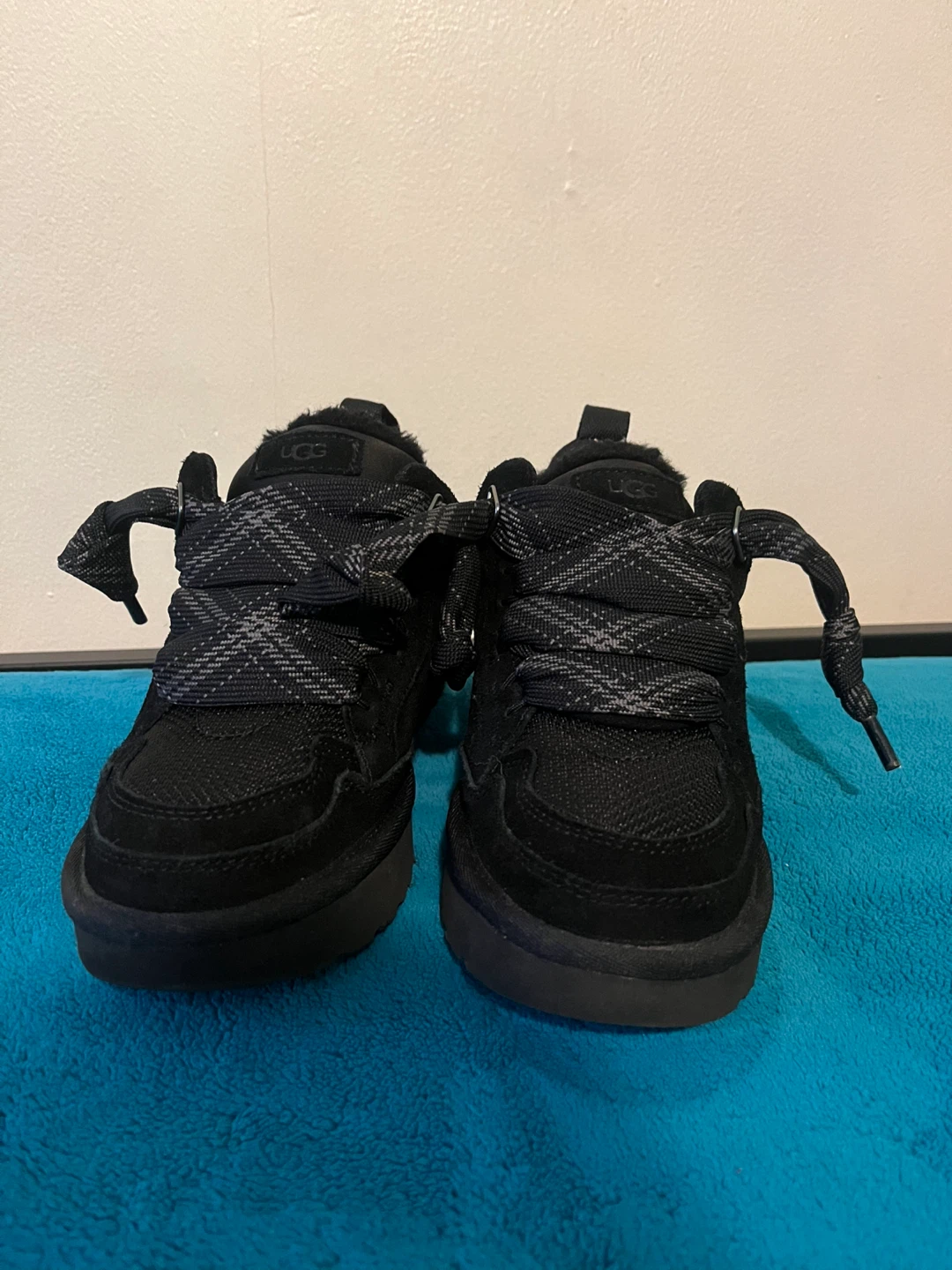 Ugg Black Lowmels Sneaker Size 8 - photo 2