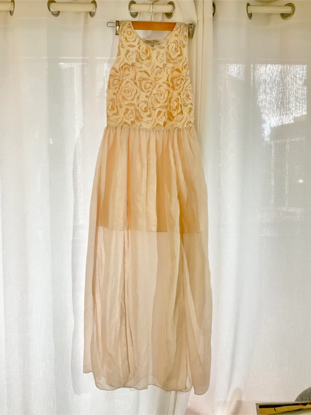 Summer wedding guest dress