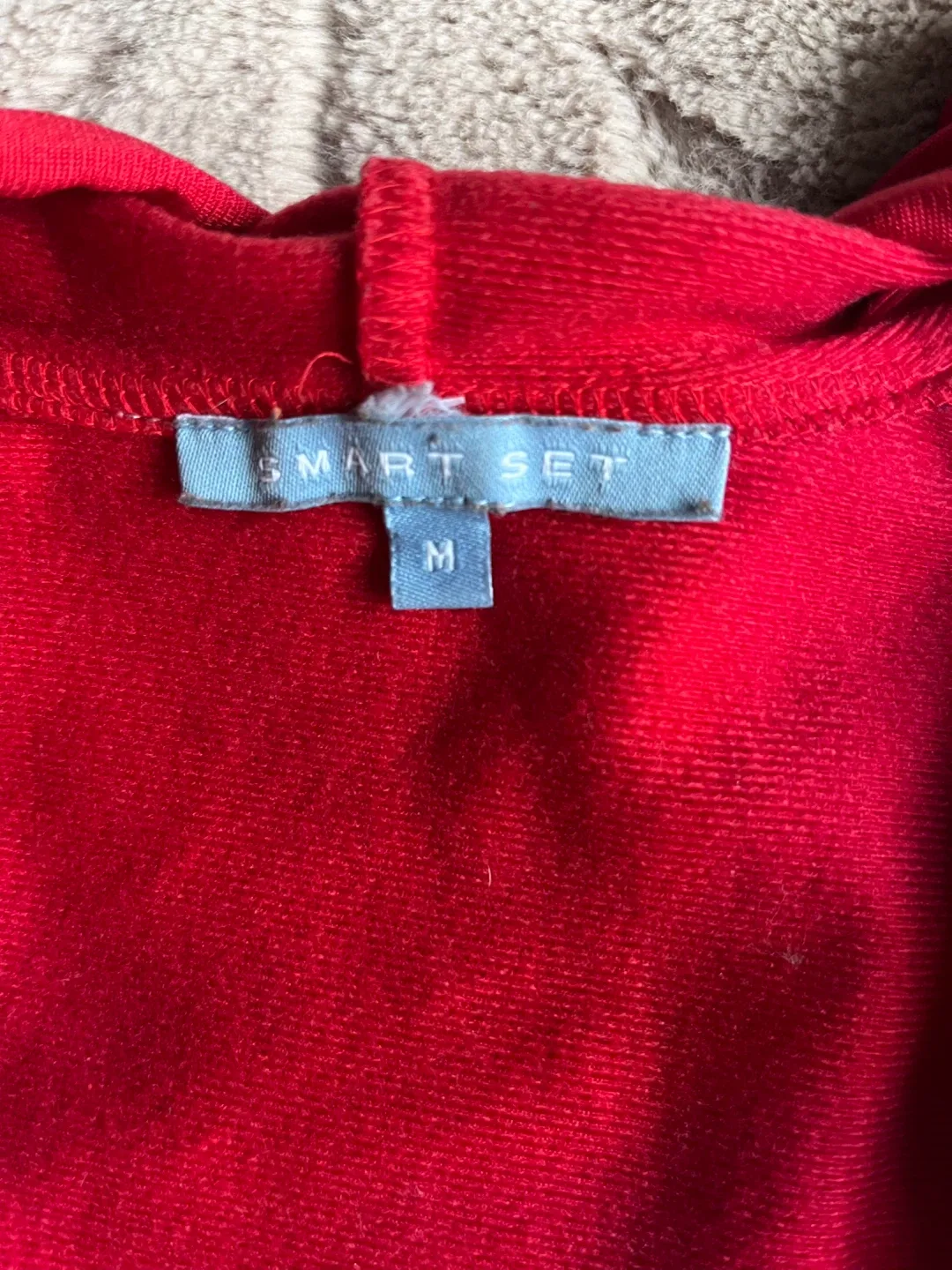 Smart Set Red Hoodie - Size M image indicator(3)