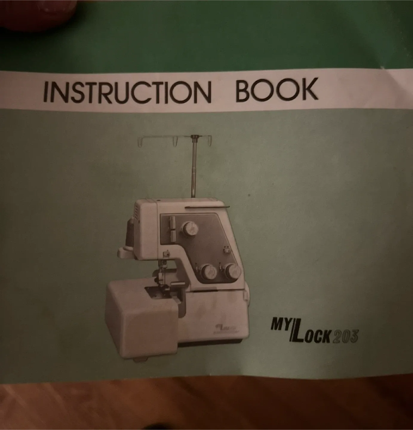 Janome MyLock 203 Serger (Overlock) image indicator(2)