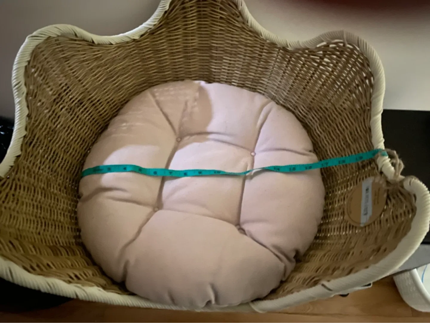 For Pets Only Wicker Pet Bed image indicator(5)