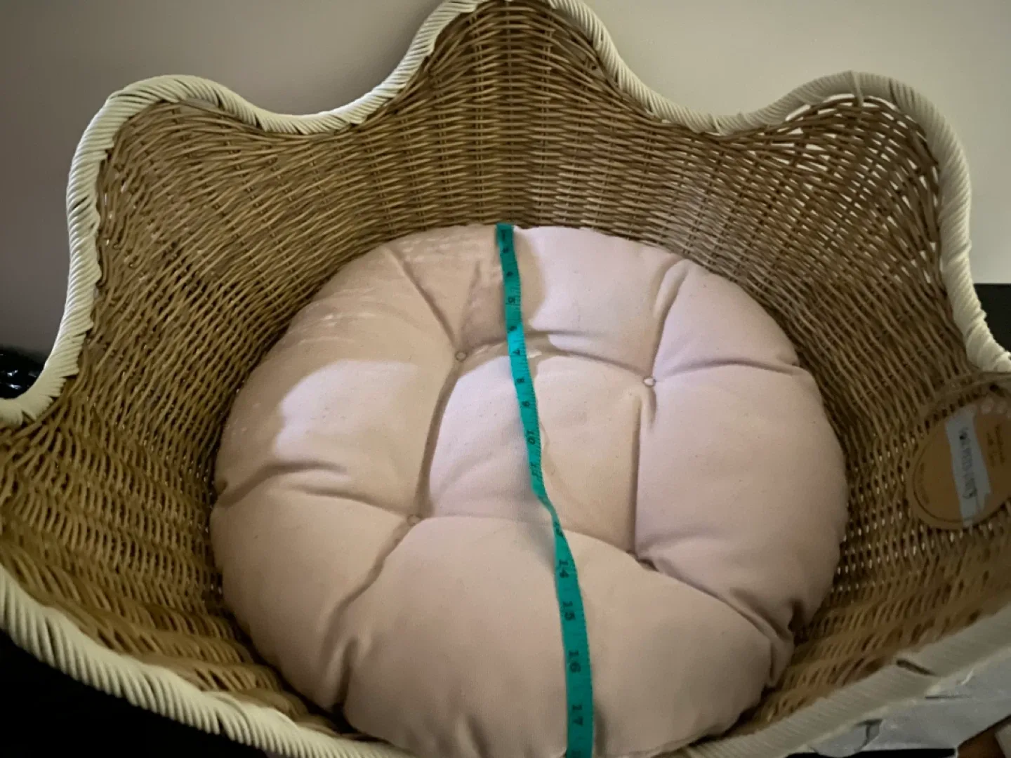 For Pets Only Wicker Pet Bed image indicator(7)