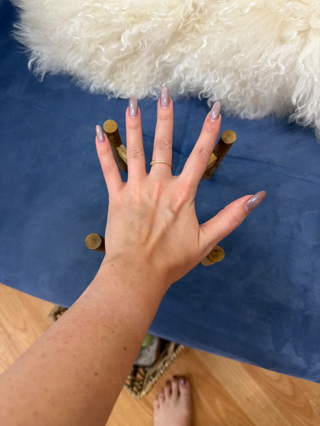 Wooden Plant Stand image indicator(3)