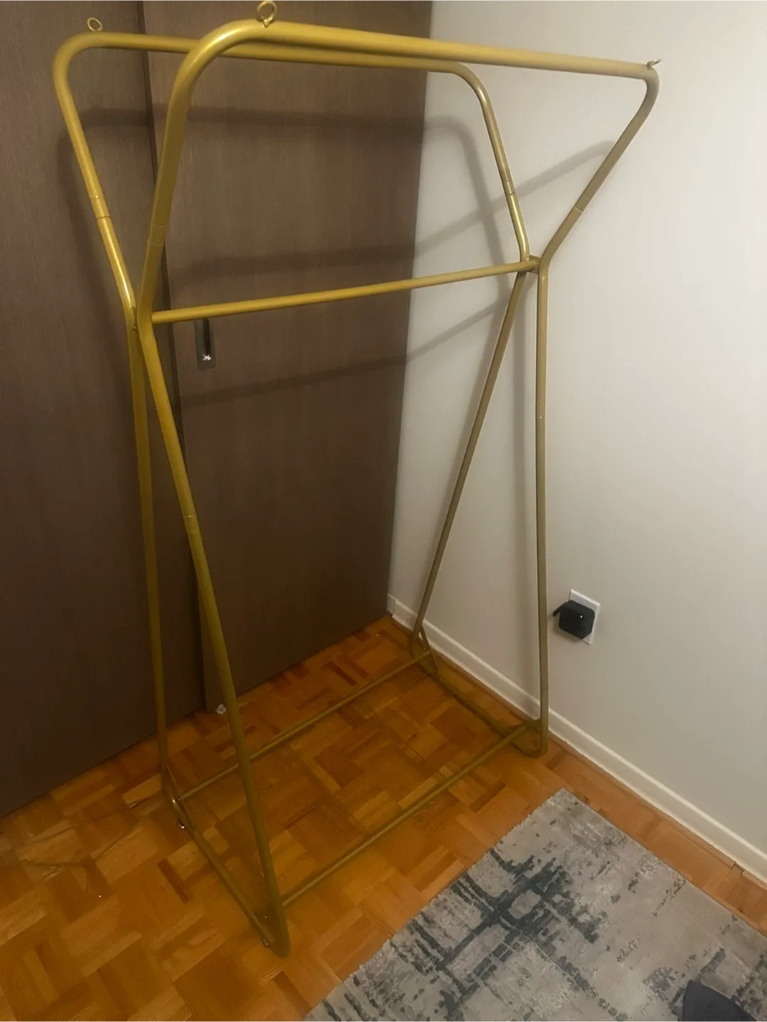 Gold Clothes Rack image indicator(2)