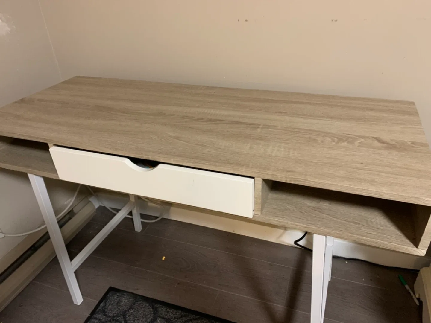 Computer desk with drawer