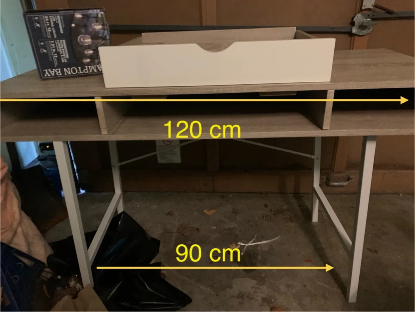 Computer desk with drawer image indicator(5)
