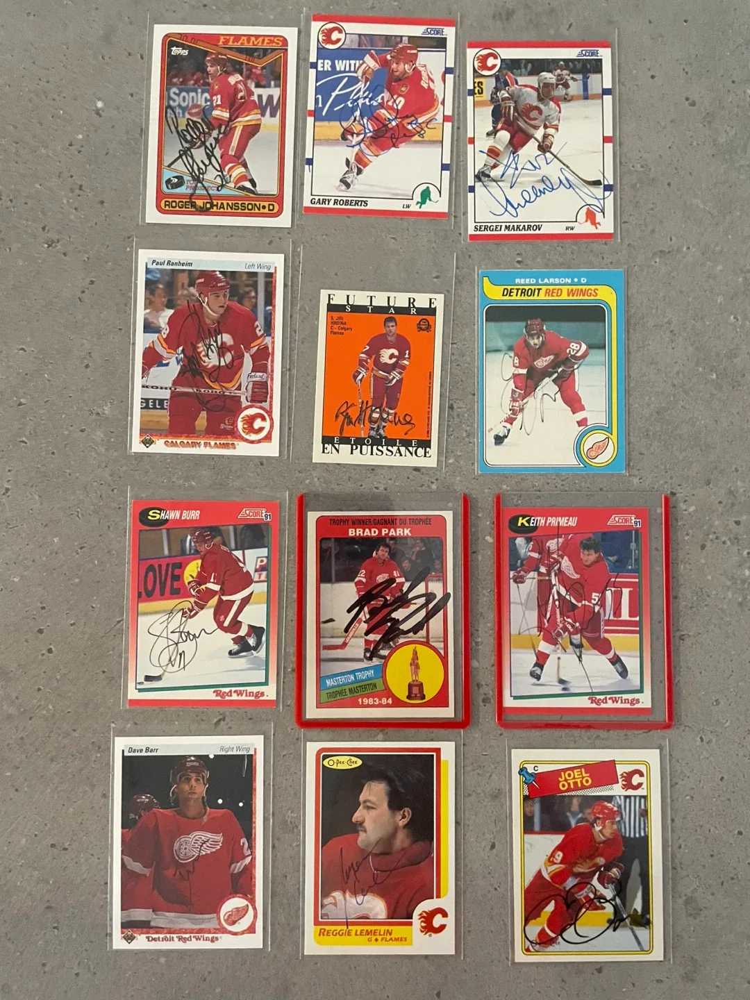 NHL Autographed Cards image indicator(2)