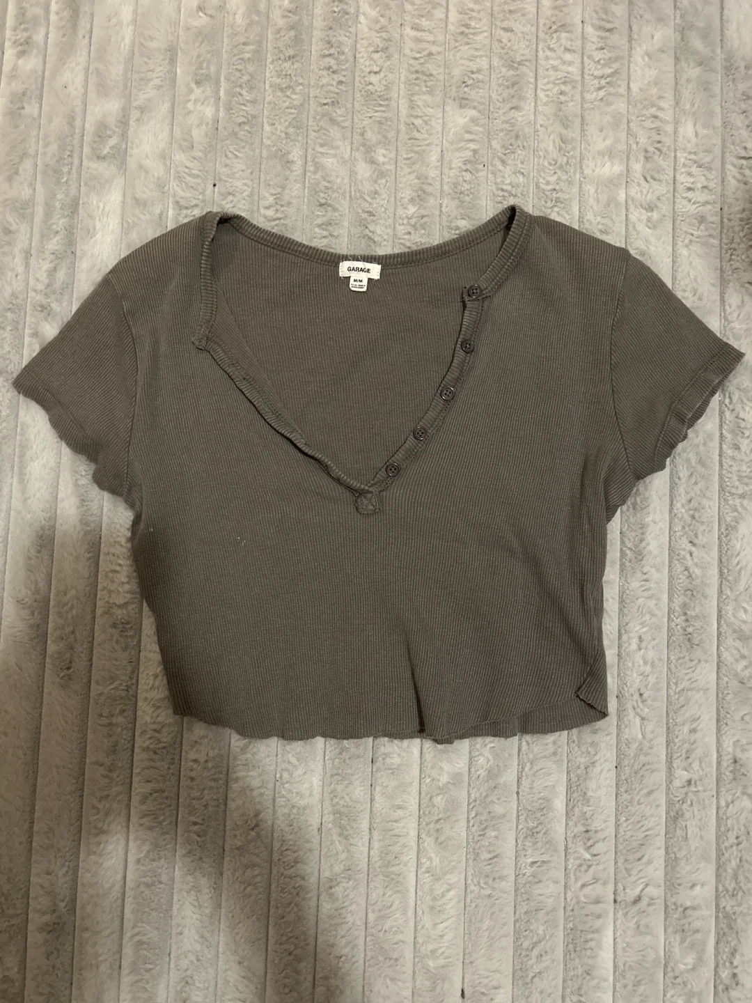 Garage Grey Button Crop Top - M/M