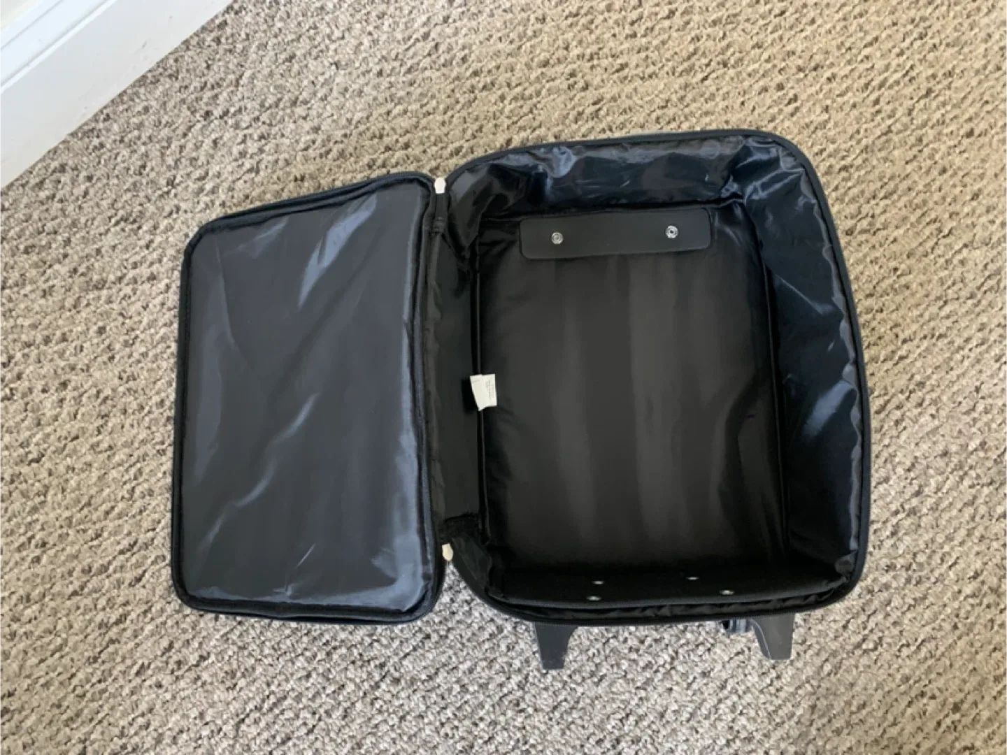 Star Wars Baby Yoda Rolling Suitcase - kids luggage image indicator(7)