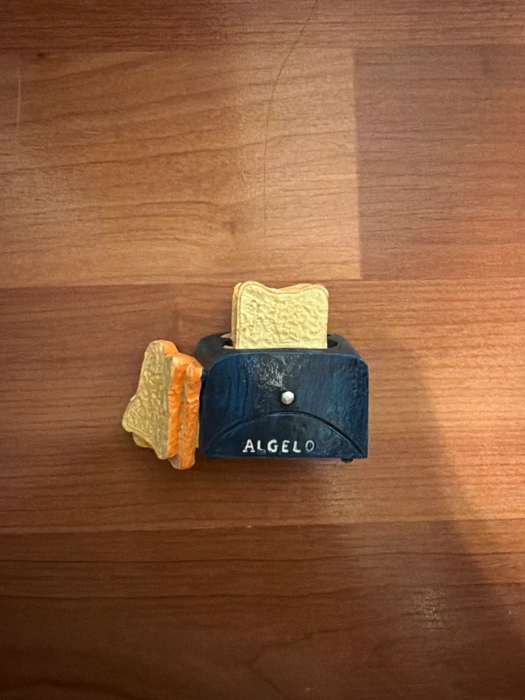 Algelo Toaster Magnet