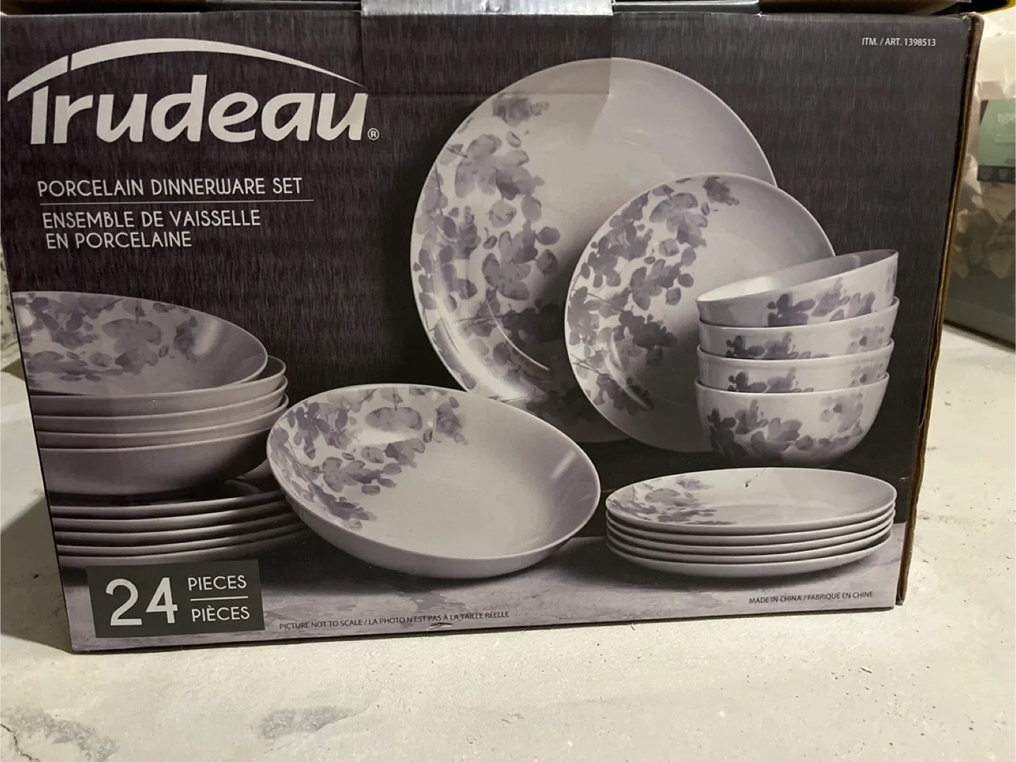 Trudeau Porcelain Dinnerware Set - 24 Pieces