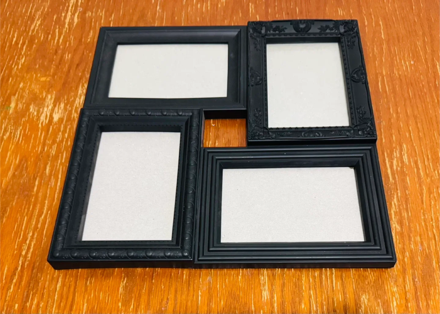 Black 4-Picture Collage Frame