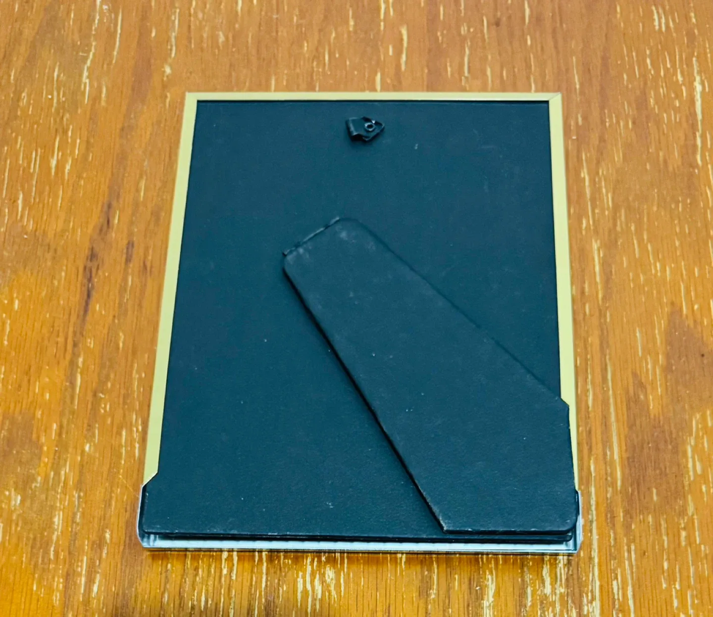 Gold tone Picture Frame image indicator(2)