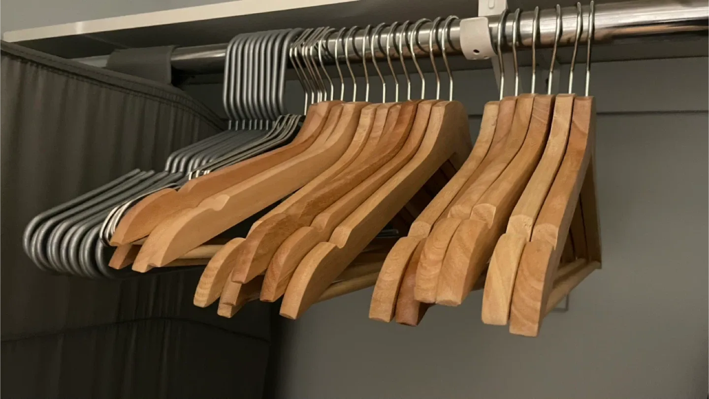 Wooden ＆ Metal ＆ Plastic Clothes Hangers