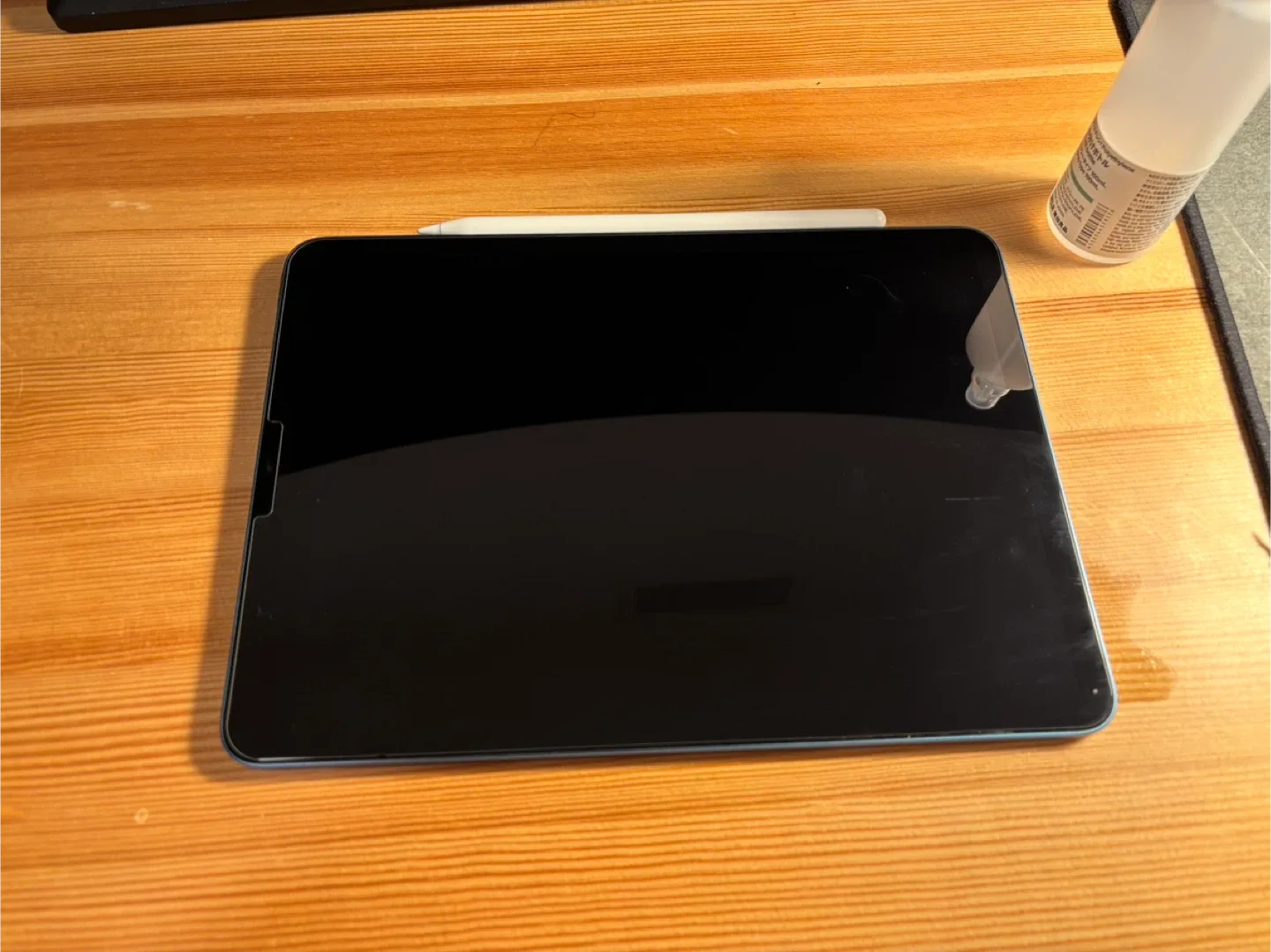 Apple iPad Air m1 with Magic Keyboard Folio image indicator(5)