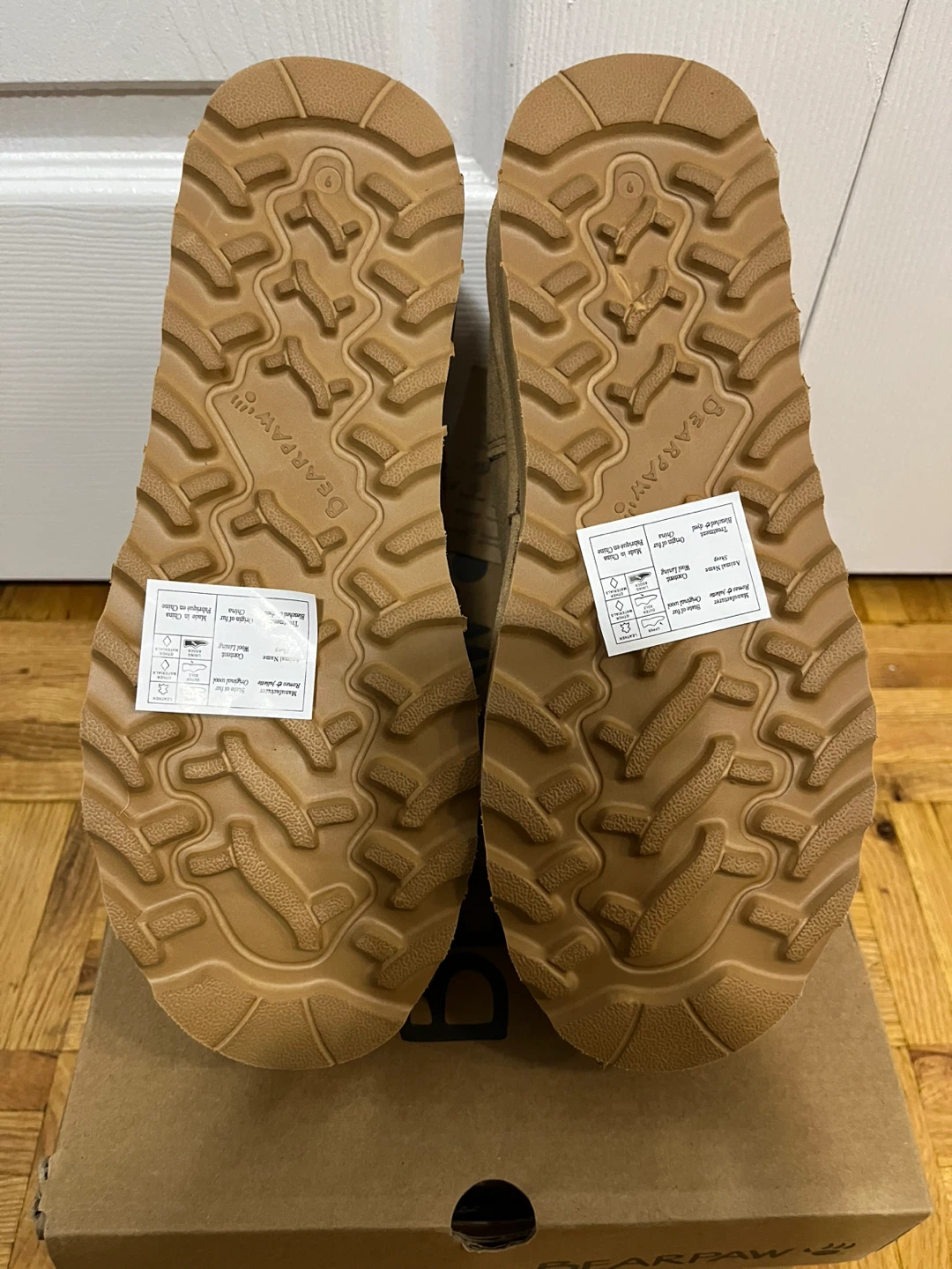 New Bearpaw Retro Shorty Boots - Size 9 Beige - photo 3