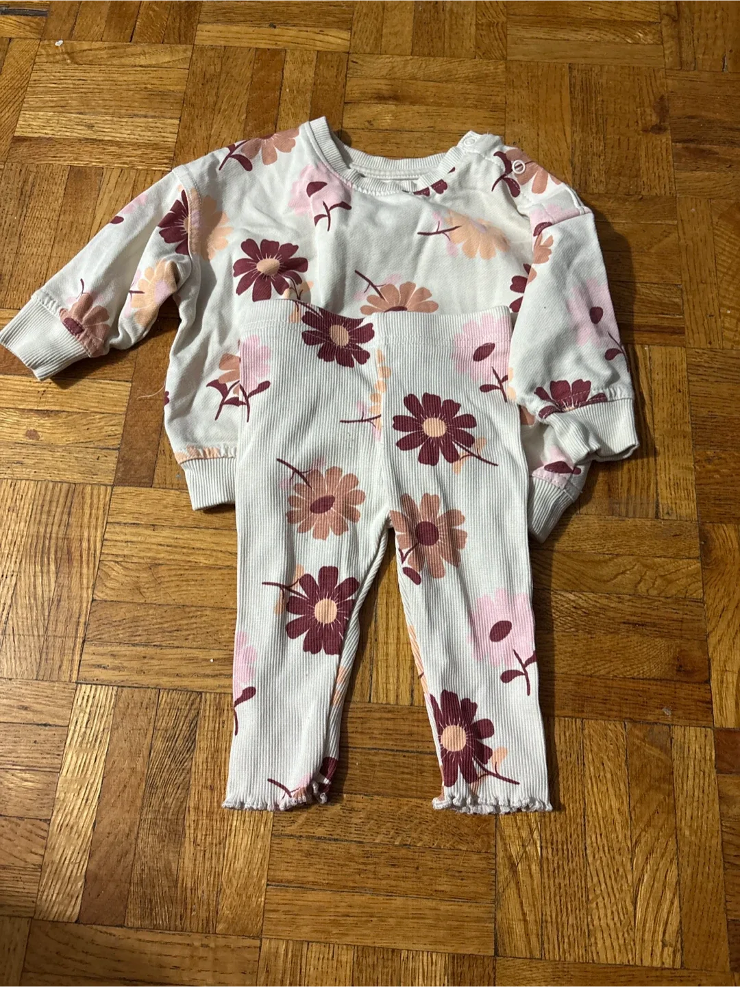 Floral Baby Outfit (3-6 months)