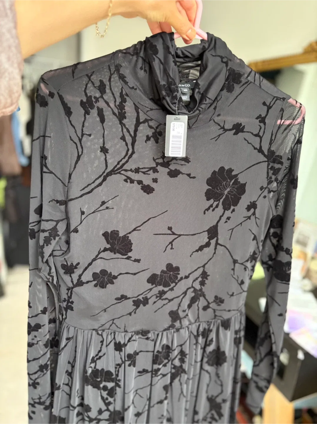 RW&CO. Floral Print Mesh Dress - Size M image indicator(6)