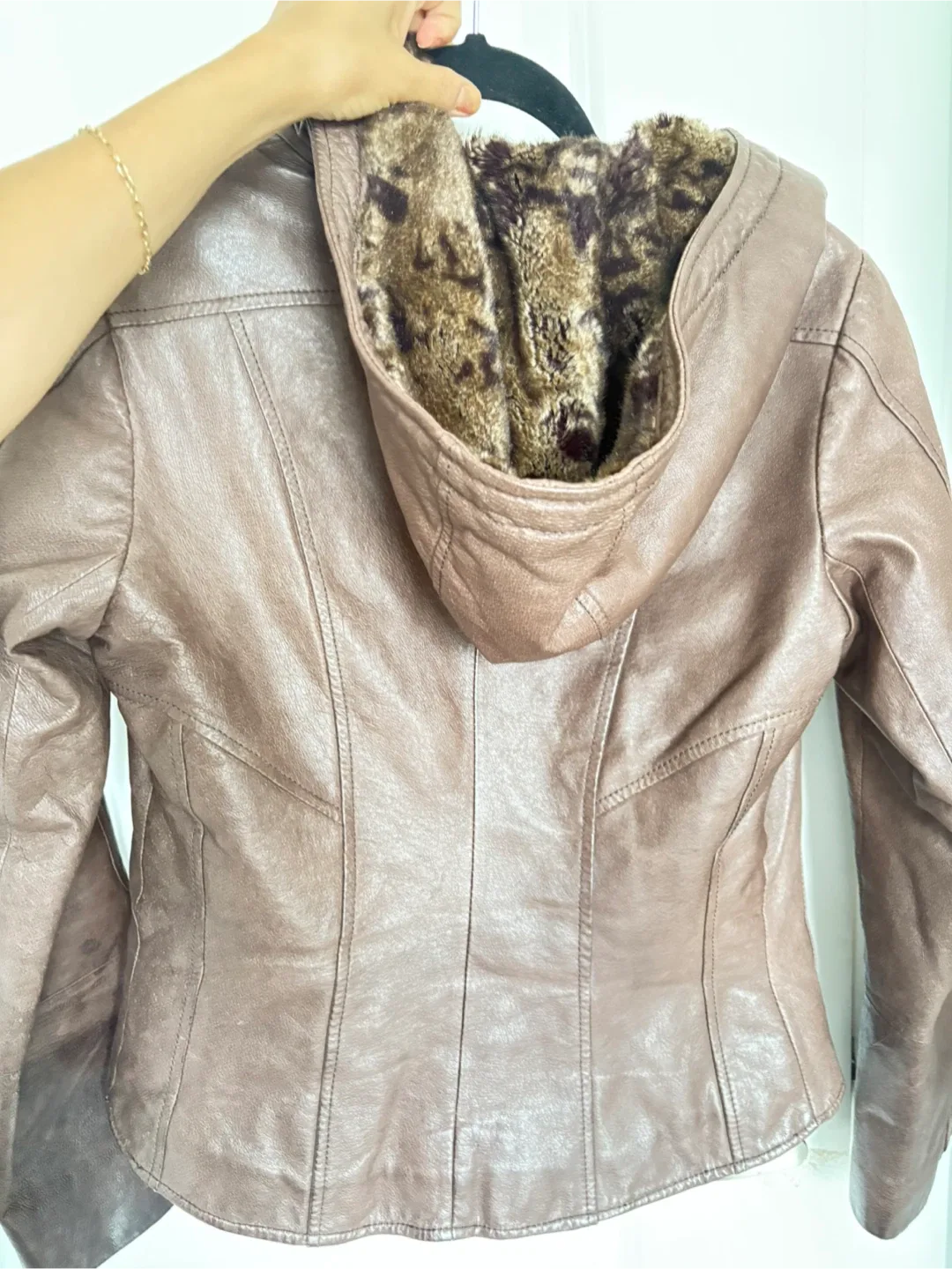Danier Leather Jacket Brown image indicator(7)