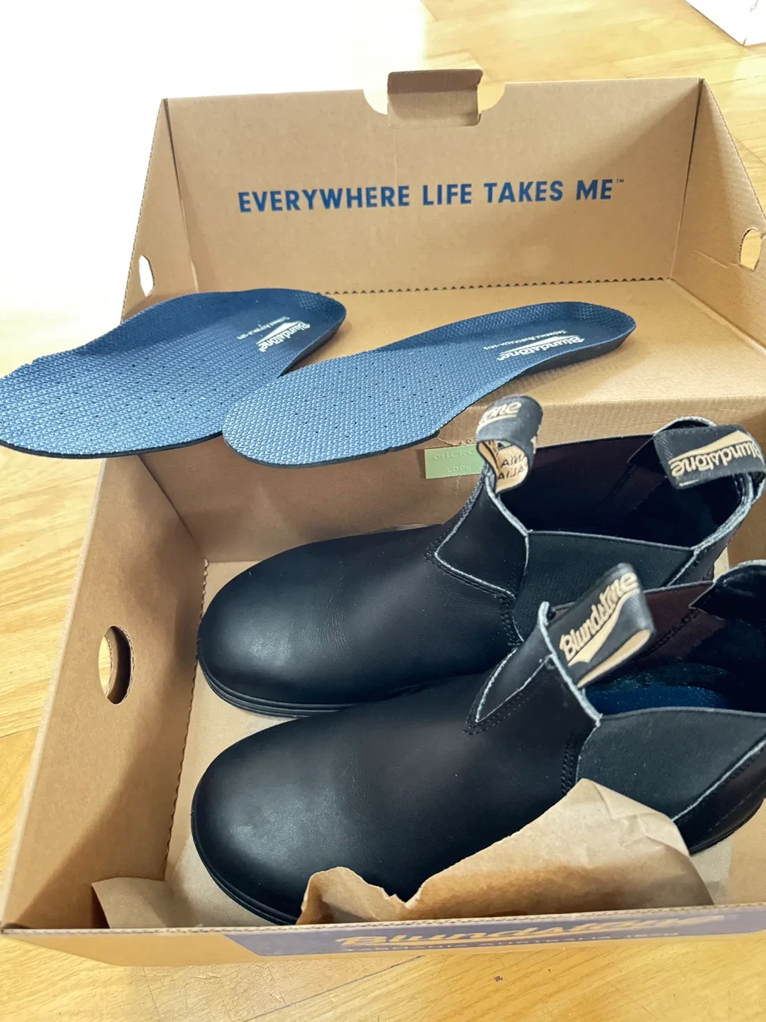 Blundstones women size 8 image indicator(10)