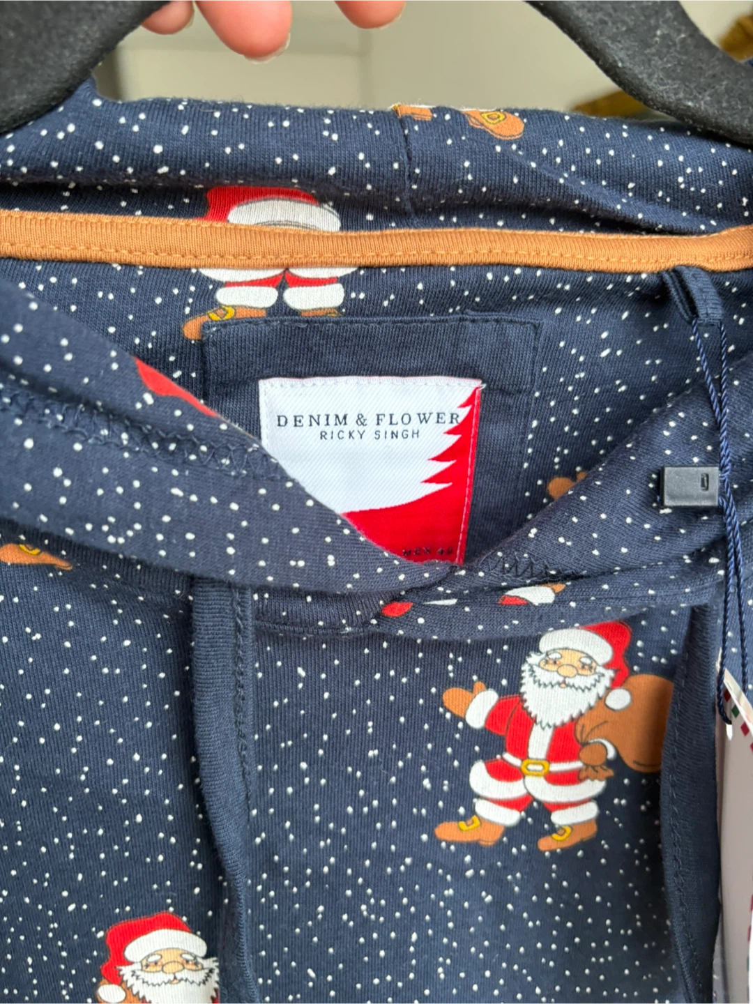 Denim & Flower Ricky Singh Santa Hoodie - M - photo 4