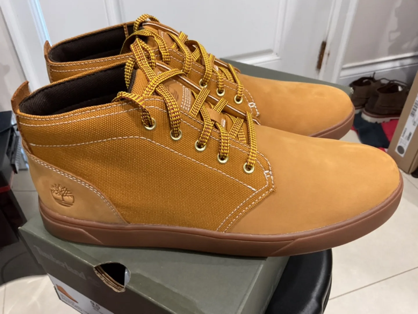Timberland Croydon Leather Chukka Boots - Size 9.5