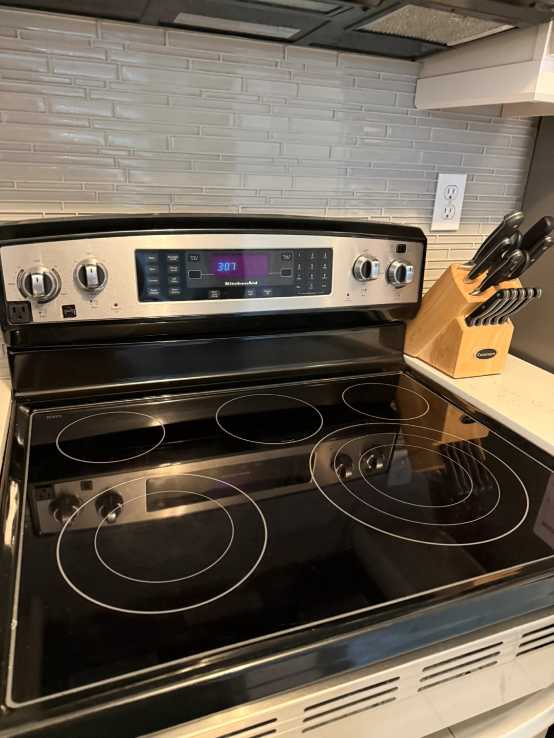 KitchenAid 30” Stainless Steel Electric Range - photo 3