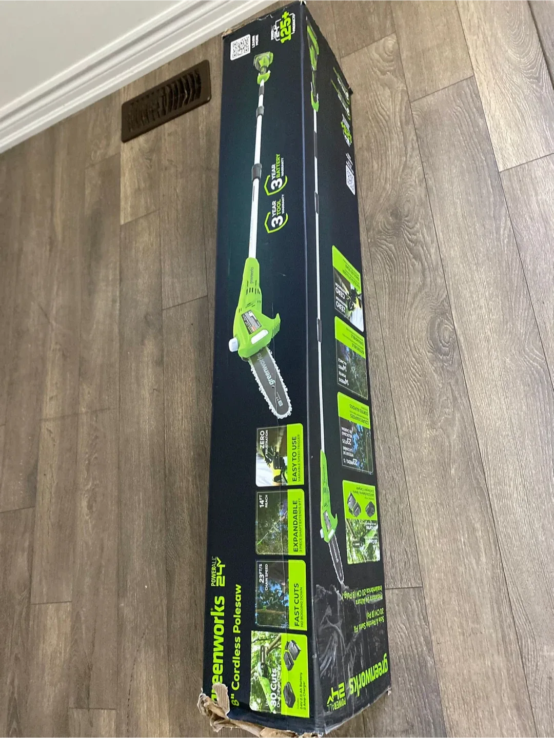 New Greenworks 24V 8" Cordless Polesaw