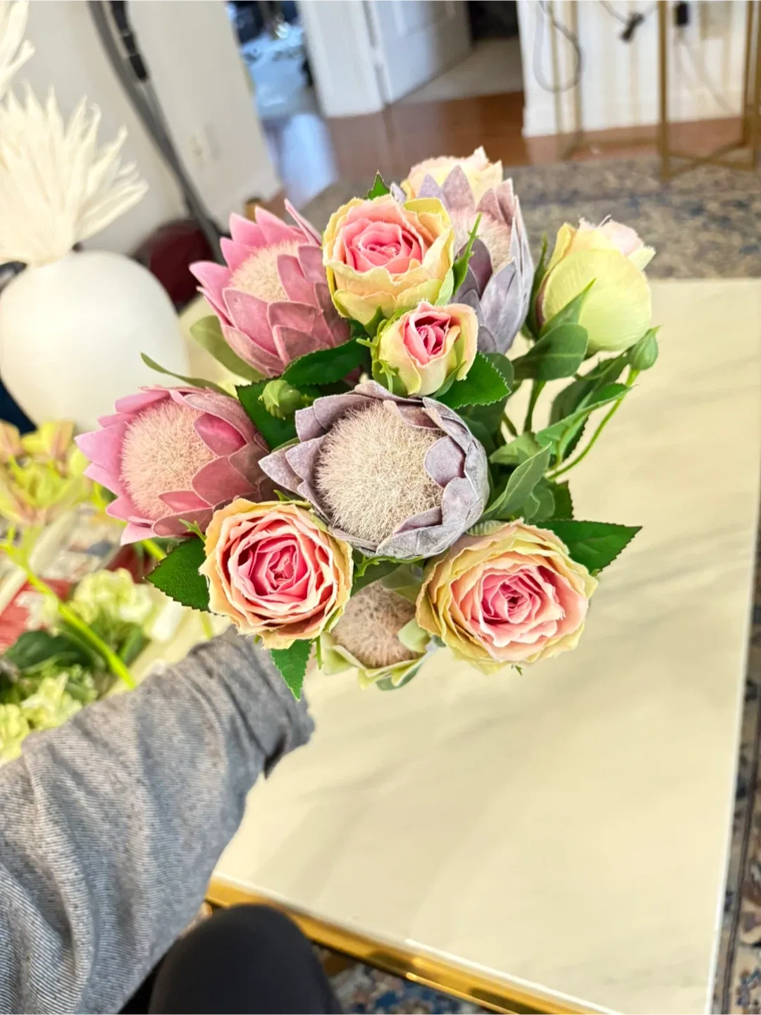 Artificial Flower Bouquet image indicator(10)