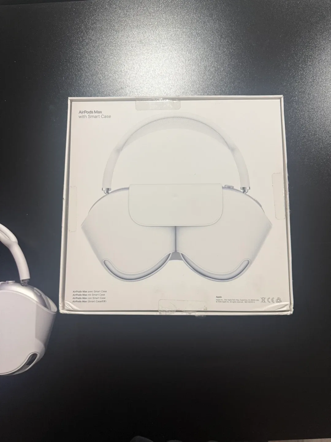 Apple AirPods Max - White - Like New! image indicator(2)