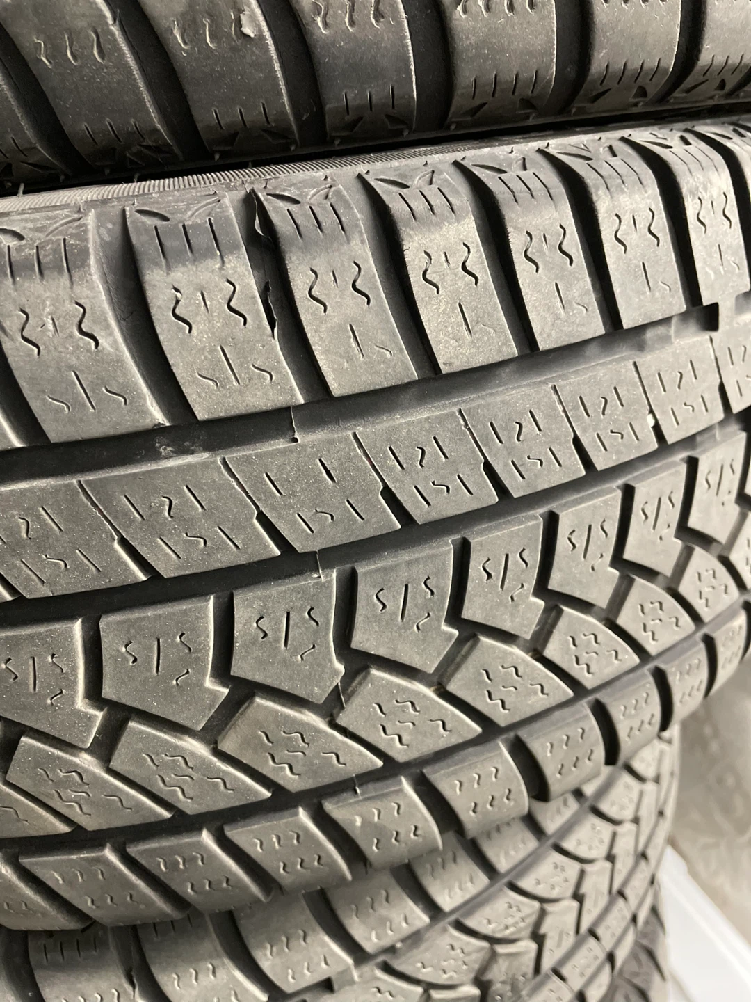 Used Winter Tires 215/45R17 - photo 4